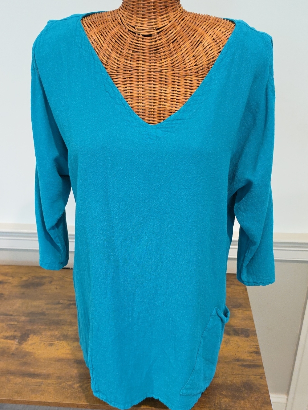 Oh My Gauze! Aqua Green/Blue  V-Neck Tunic Womens Size Med/Lg.